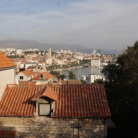 Apartment Varos Split Bagian luar foto