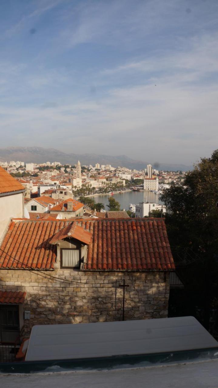 Apartment Varos Split Bagian luar foto